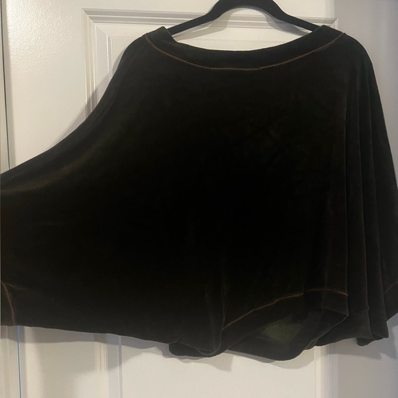Max Studio velvet short sleeve oversized shirt - Picture 2 of 3